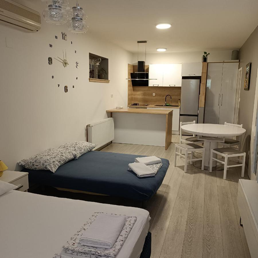 Katrin 101 Apartment Tučepi Екстериор снимка