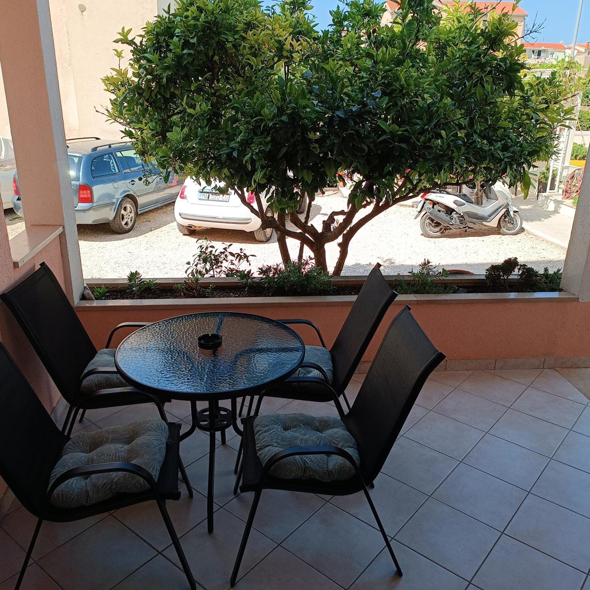 Katrin 101 Apartment Tučepi Екстериор снимка